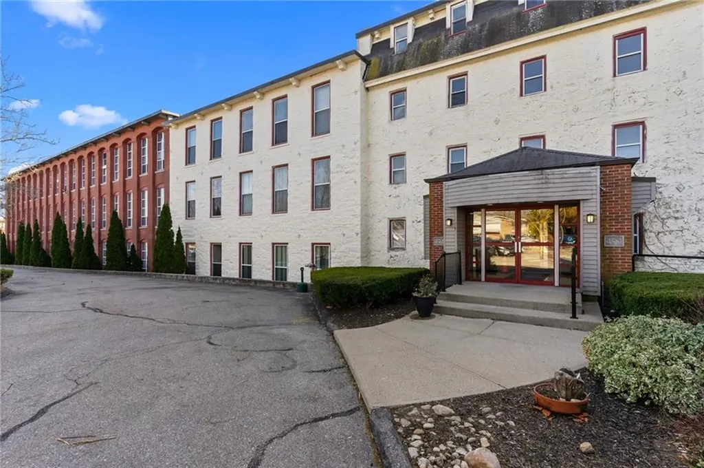 494 Woonasquatucket Avenue North Providence RI 02911