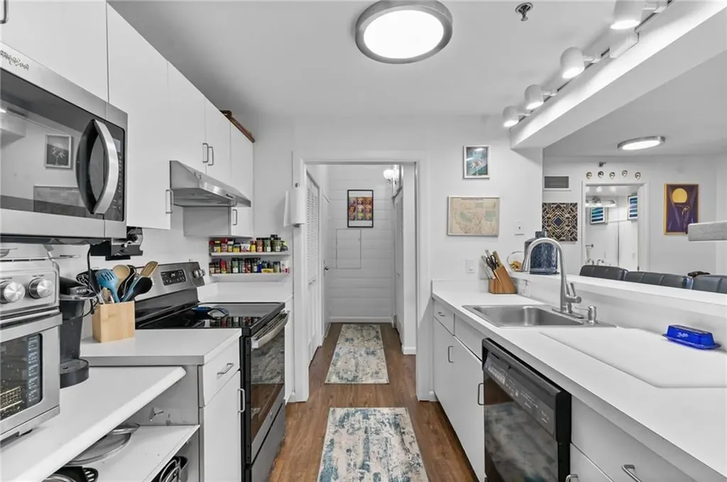 494 Woonasquatucket Avenue North Providence RI 02911