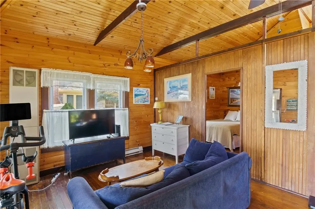 45 Narragansett Boulevard Portsmouth RI 02871