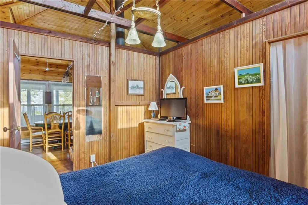 45 Narragansett Boulevard Portsmouth RI 02871