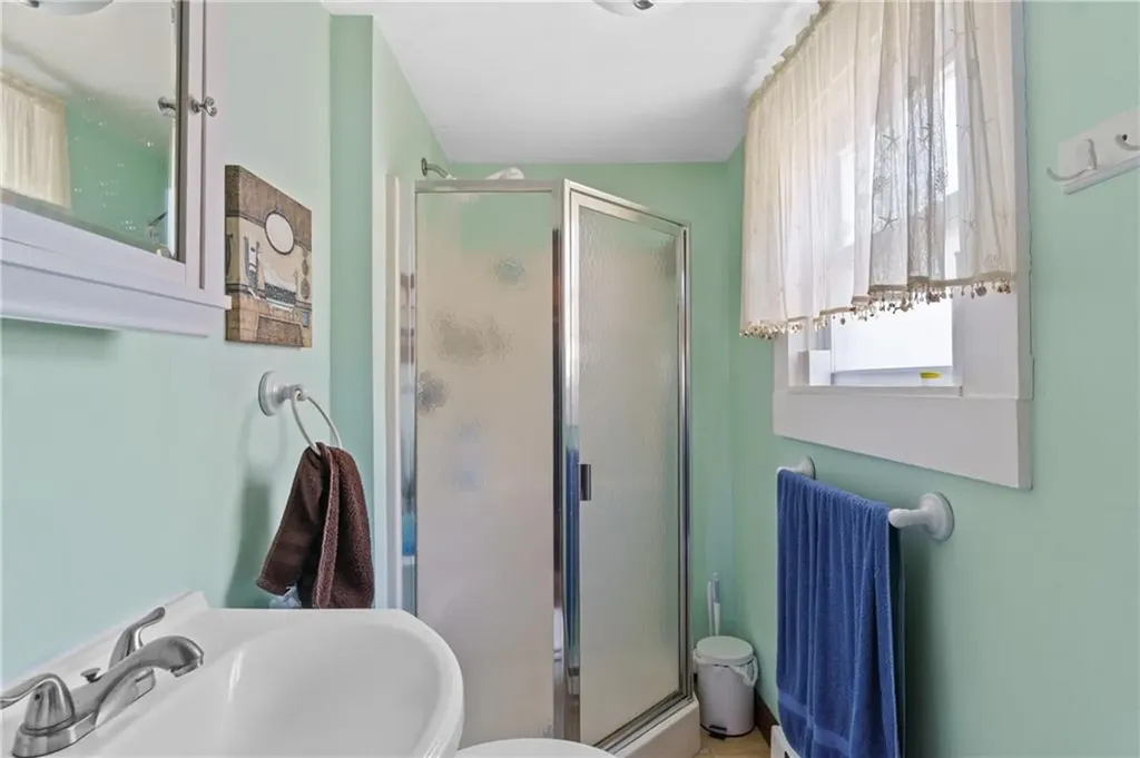 45 Narragansett Boulevard Portsmouth RI 02871