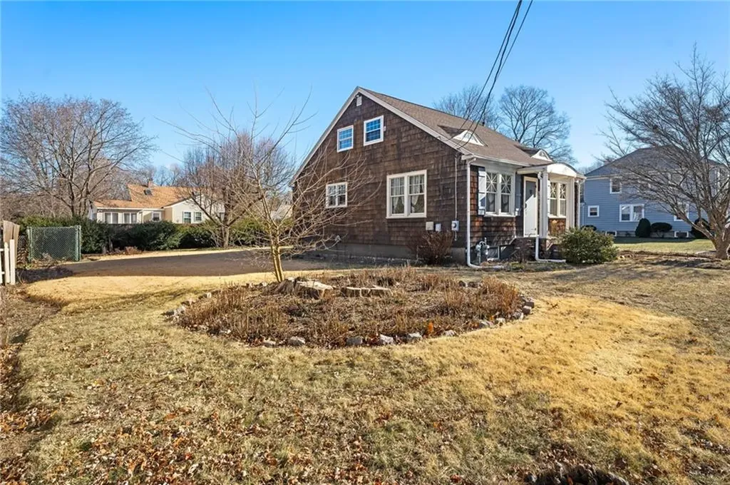 25 Penbryn Avenue Smithfield RI 02917