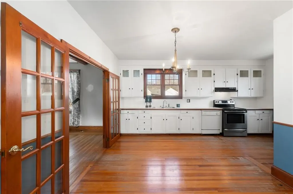 25 Penbryn Avenue Smithfield RI 02917