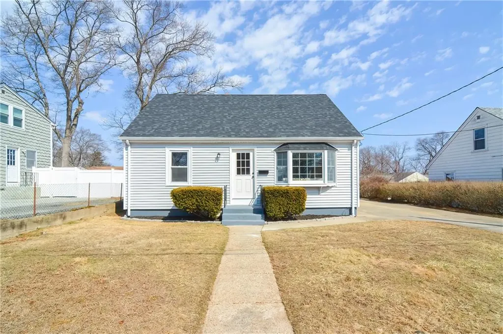 9 Columbia Avenue Coventry RI 02816