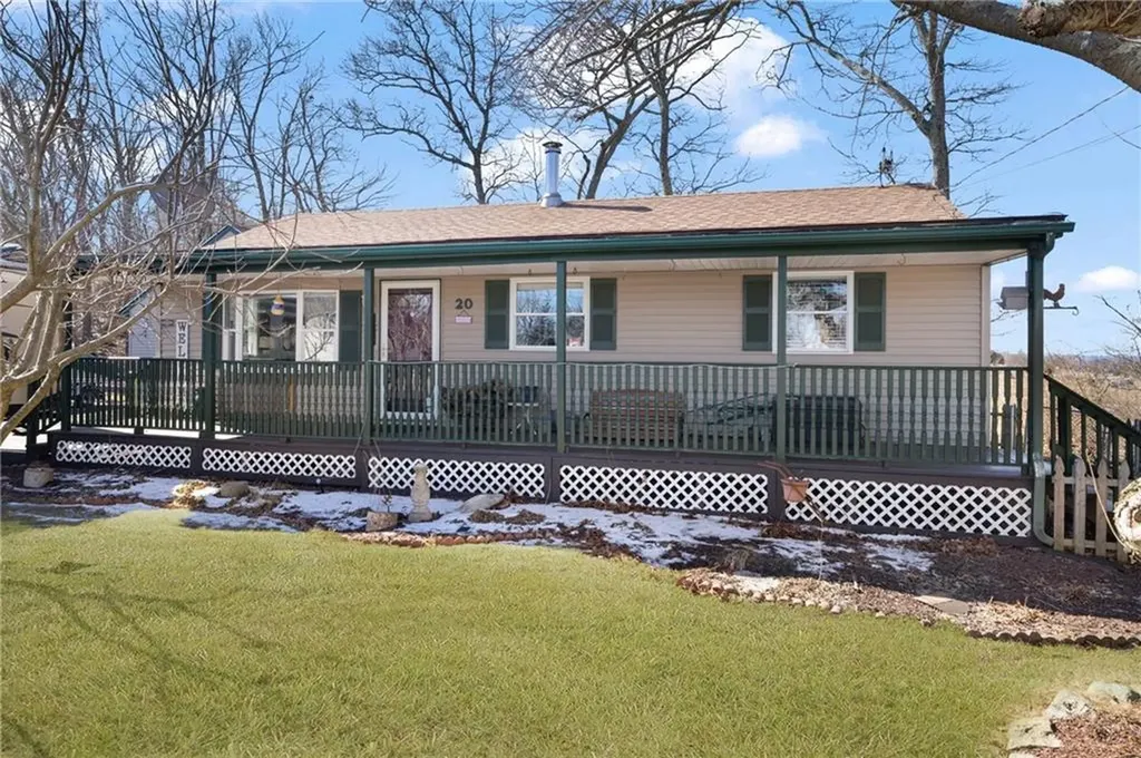 20 Frank Drive Tiverton RI 02878R