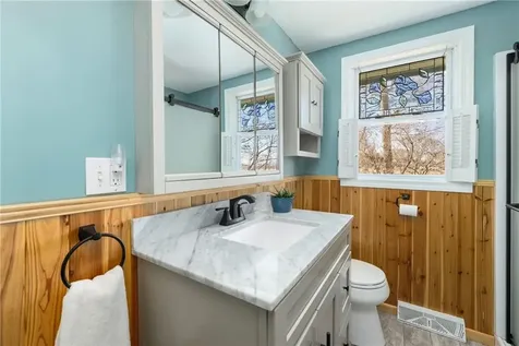 20 Frank Drive Tiverton RI 02878R