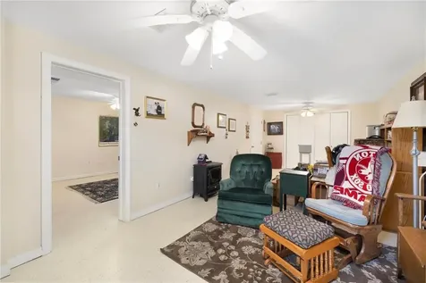 20 Frank Drive Tiverton RI 02878R