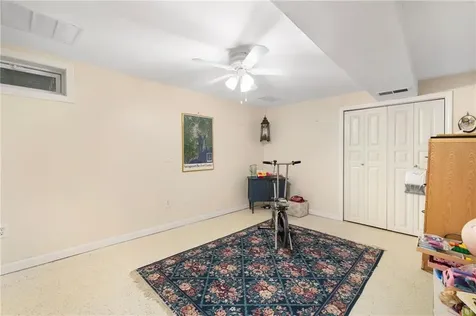 20 Frank Drive Tiverton RI 02878R