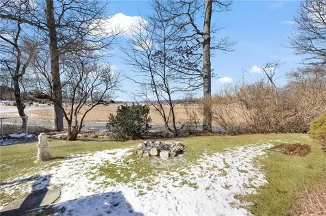 20 Frank Drive Tiverton RI 02878R