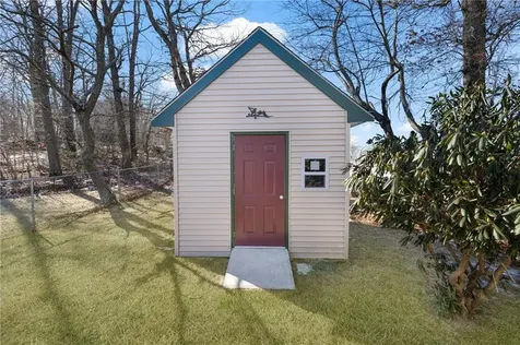 20 Frank Drive Tiverton RI 02878R