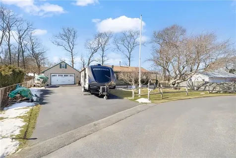 20 Frank Drive Tiverton RI 02878R