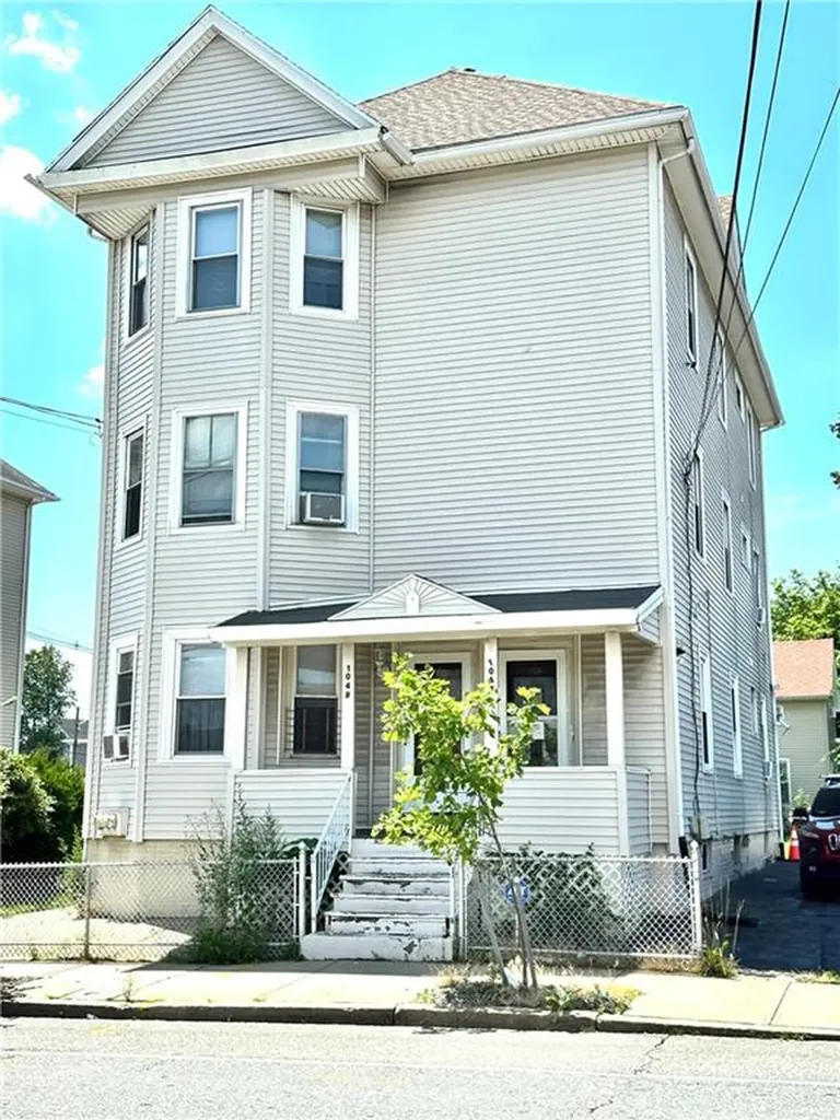 1047 1049 Eddy Street Providence RI 02905