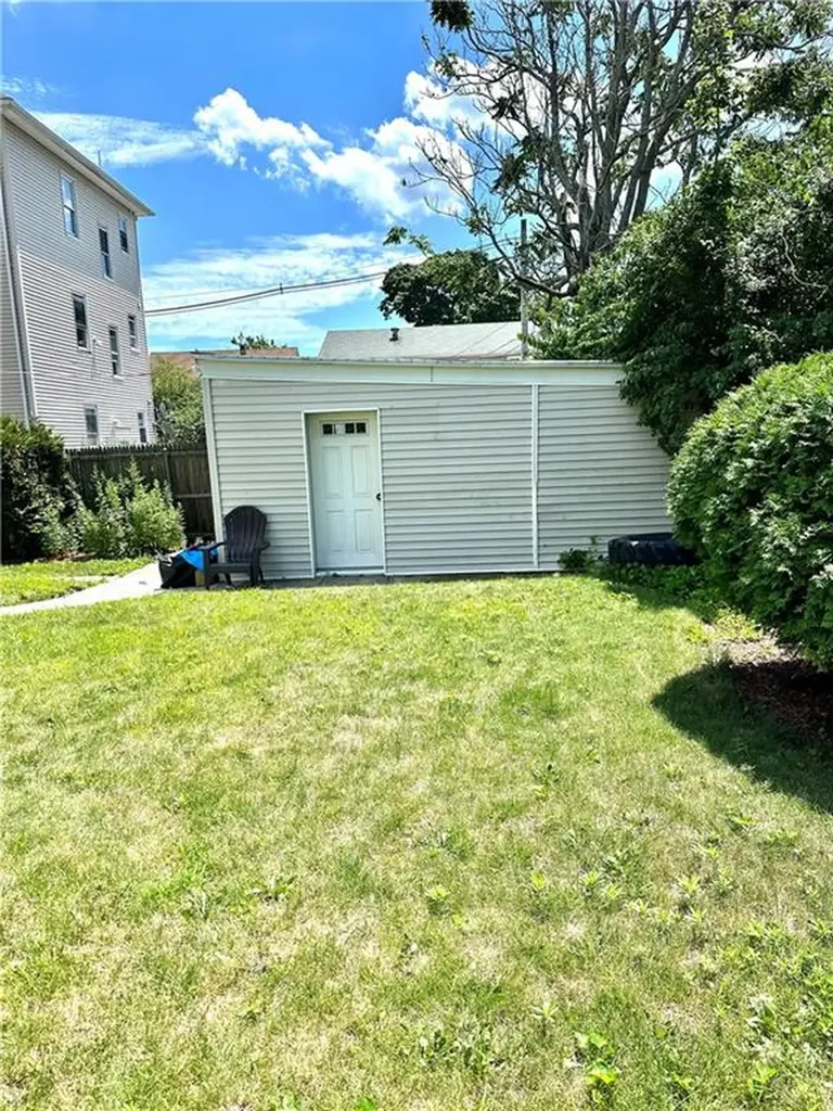1047 1049 Eddy Street Providence RI 02905