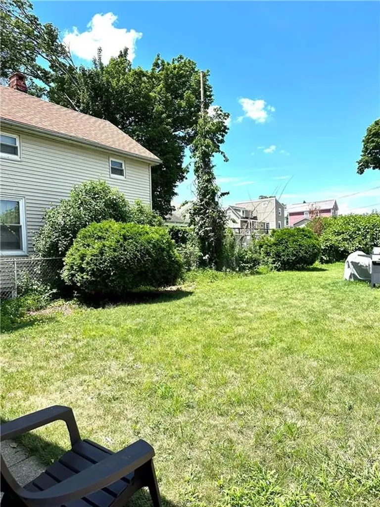 1047 1049 Eddy Street Providence RI 02905