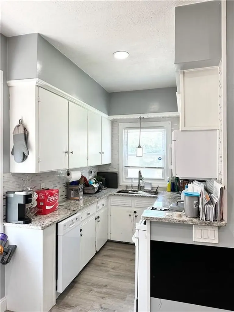 1047 1049 Eddy Street Providence RI 02905