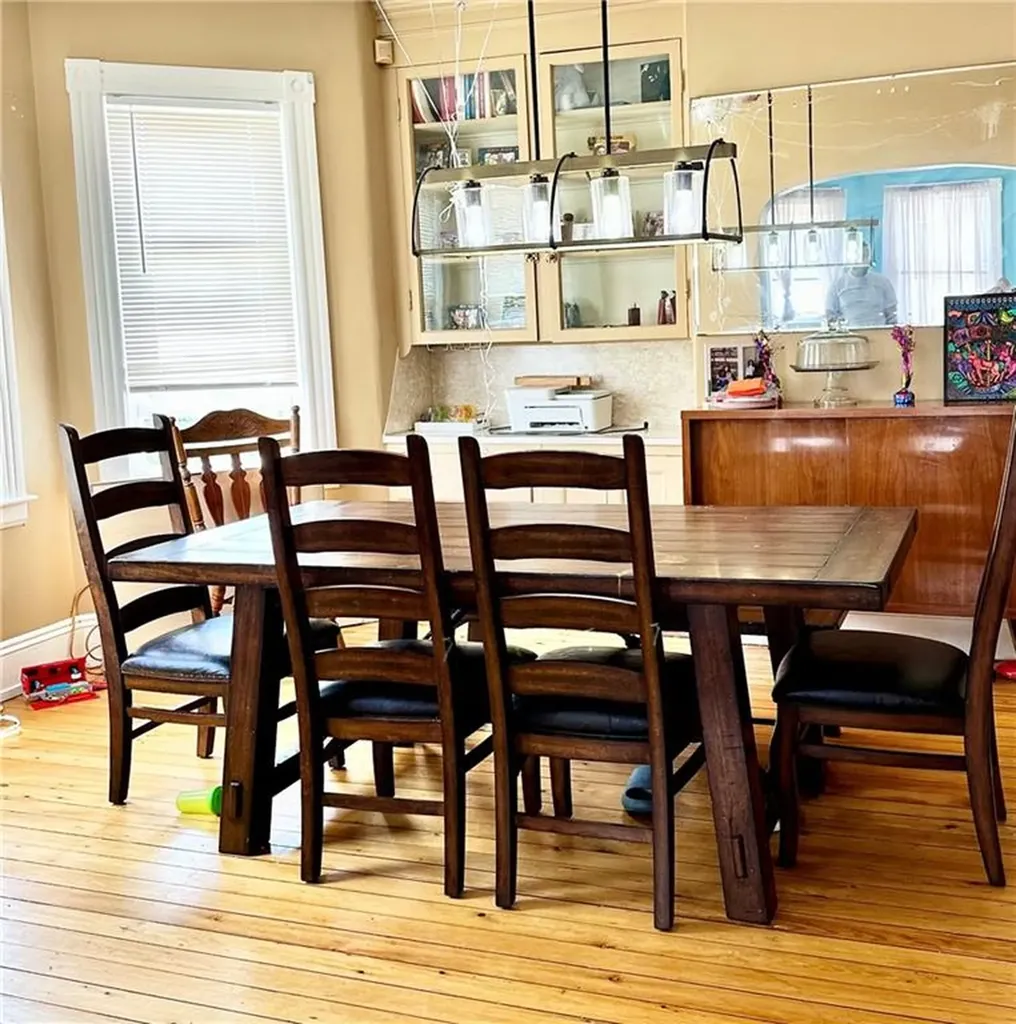 1047 1049 Eddy Street Providence RI 02905