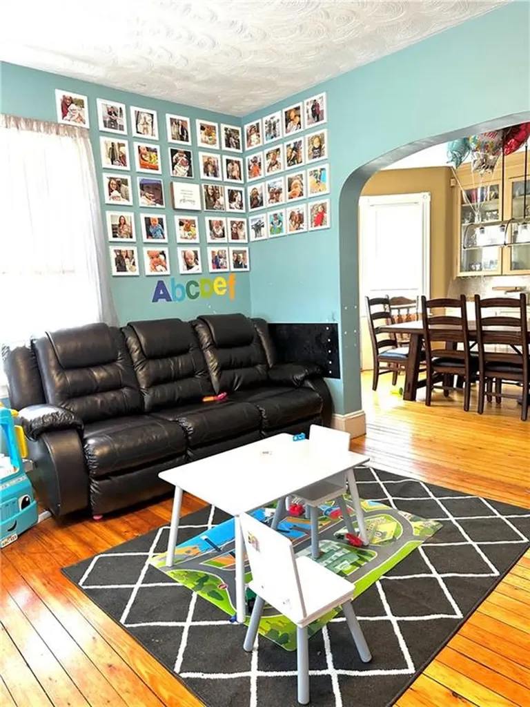 1047 1049 Eddy Street Providence RI 02905
