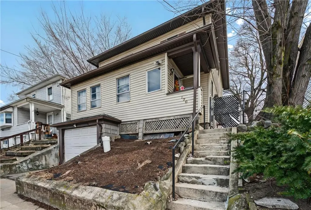 176 Warwick Avenue Cranston RI 02905