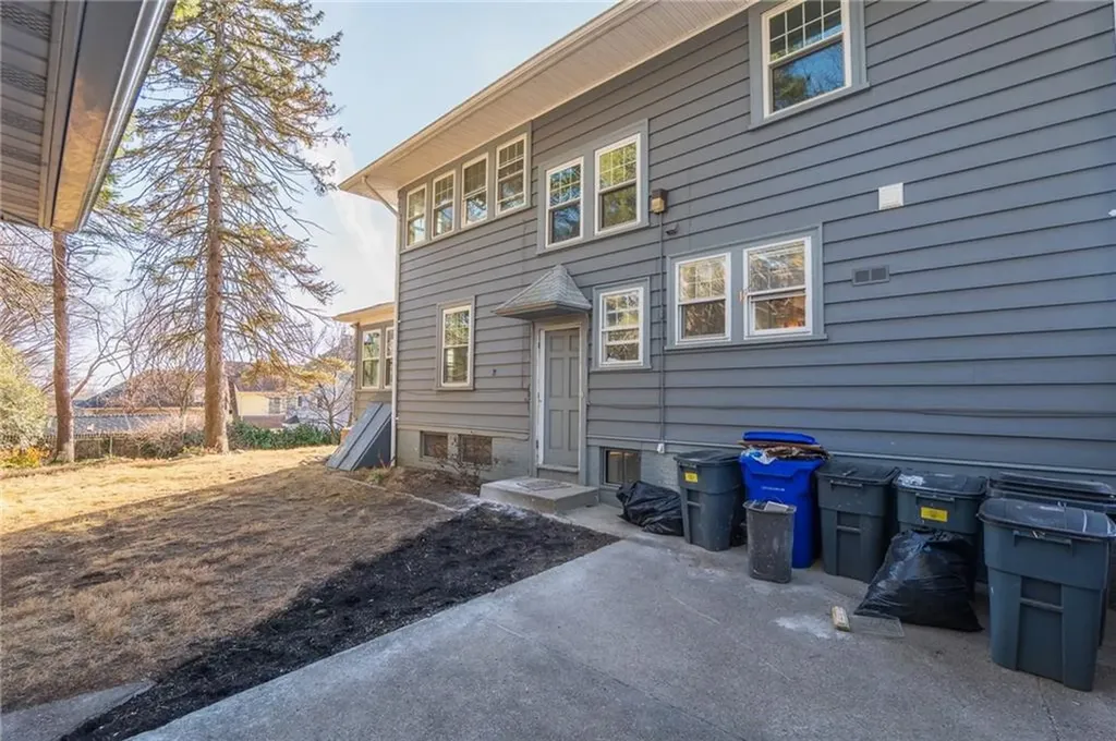 59 Hilltop Avenue Providence RI 02908