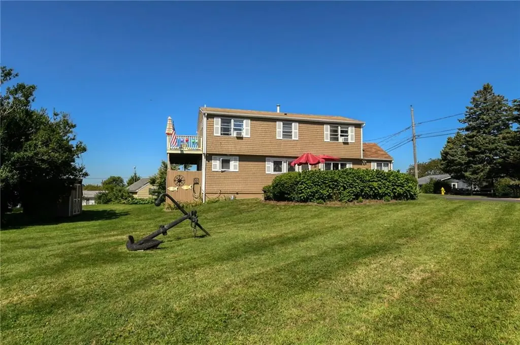 20 Saltaire Avenue Narragansett RI 02882