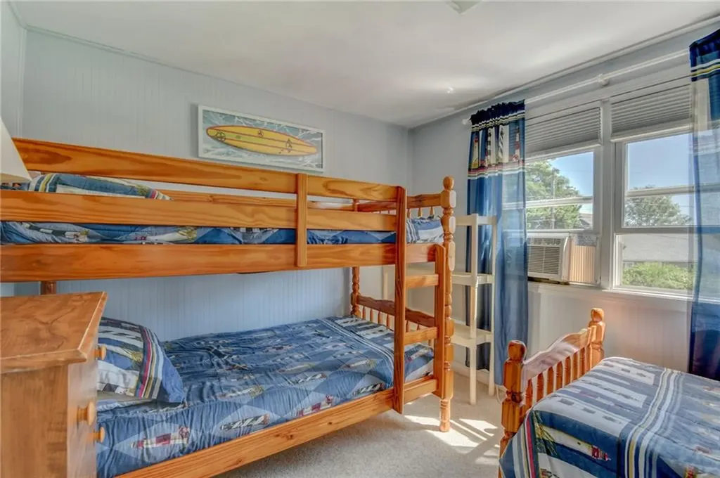 20 Saltaire Avenue Narragansett RI 02882