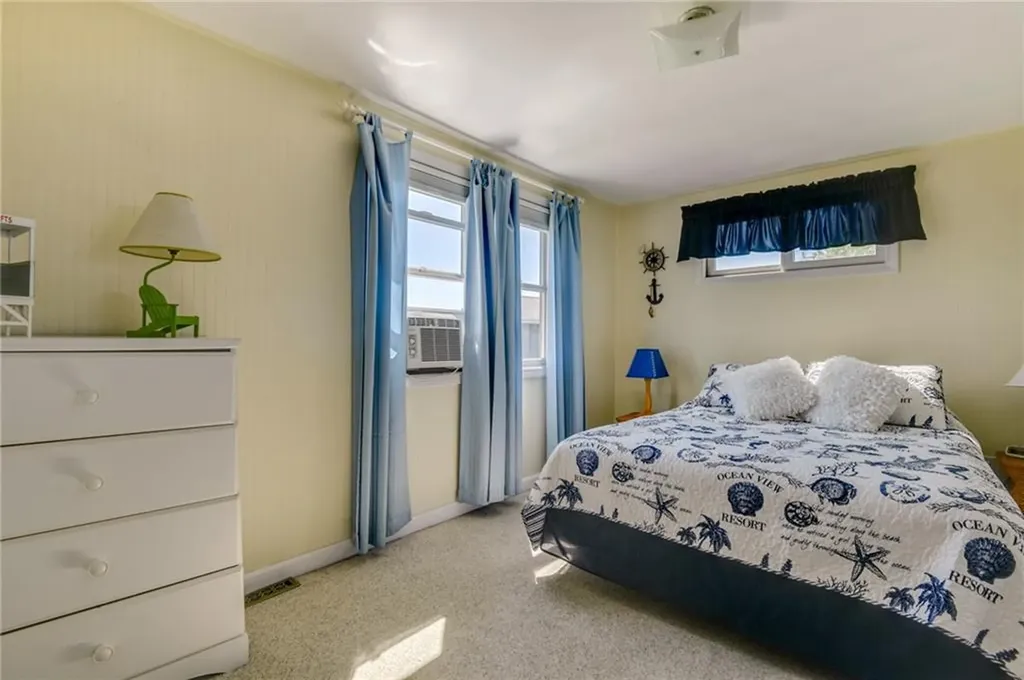 20 Saltaire Avenue Narragansett RI 02882