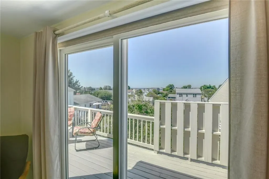 20 Saltaire Avenue Narragansett RI 02882