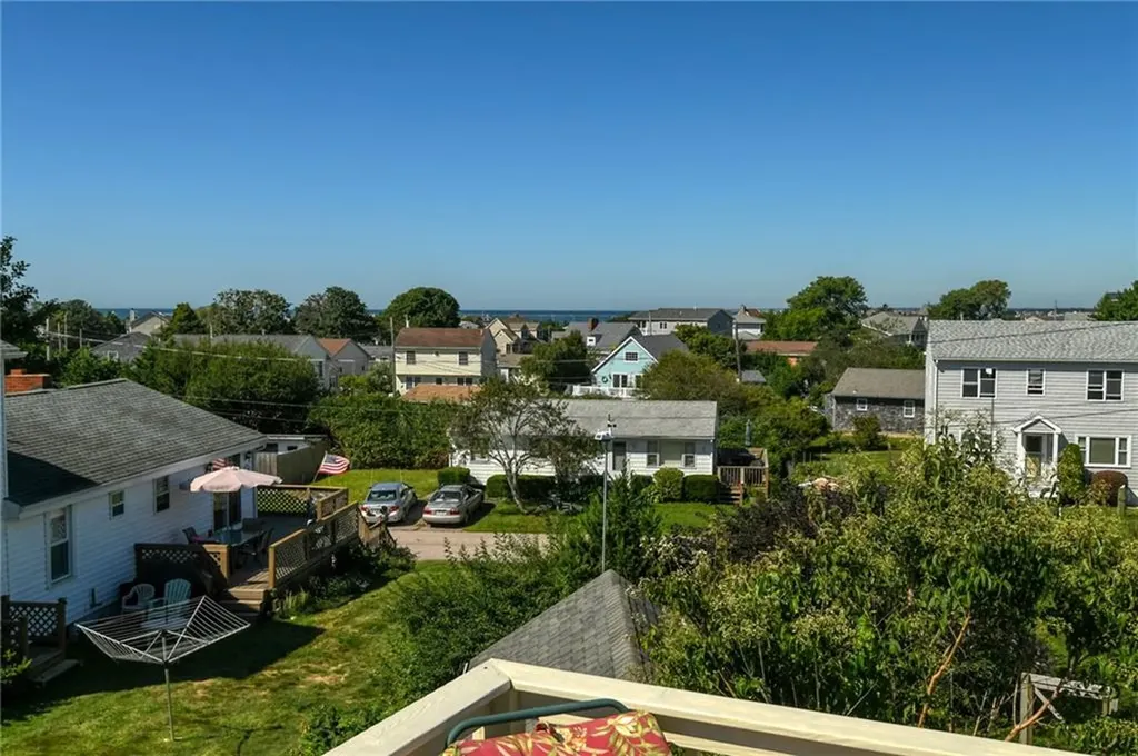 20 Saltaire Avenue Narragansett RI 02882
