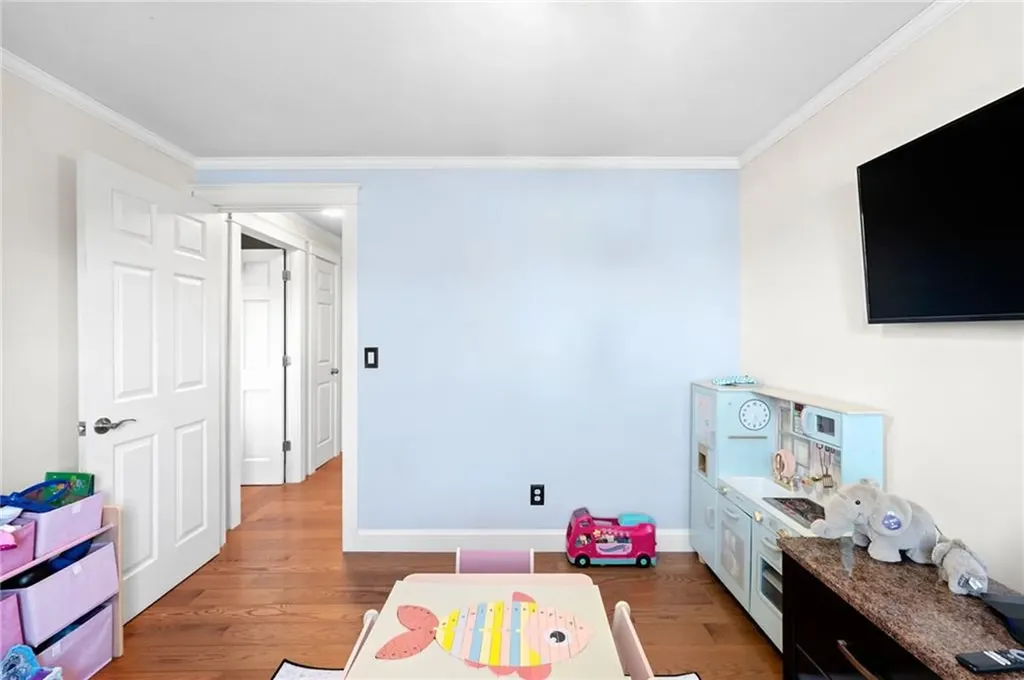 10 Morningside Drive West Warwick RI 02893