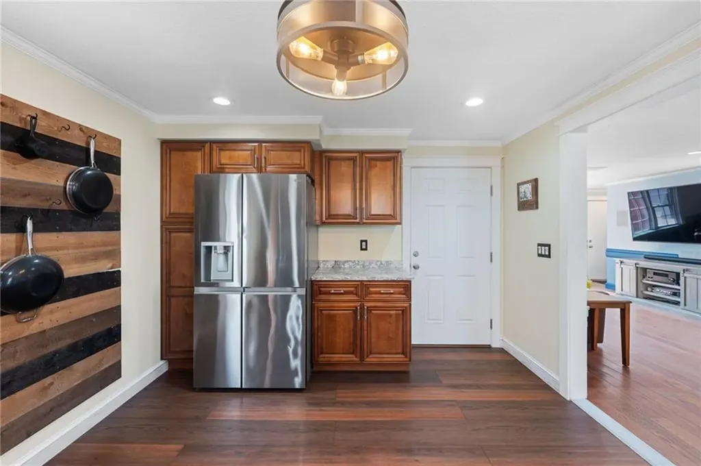 10 Morningside Drive West Warwick RI 02893