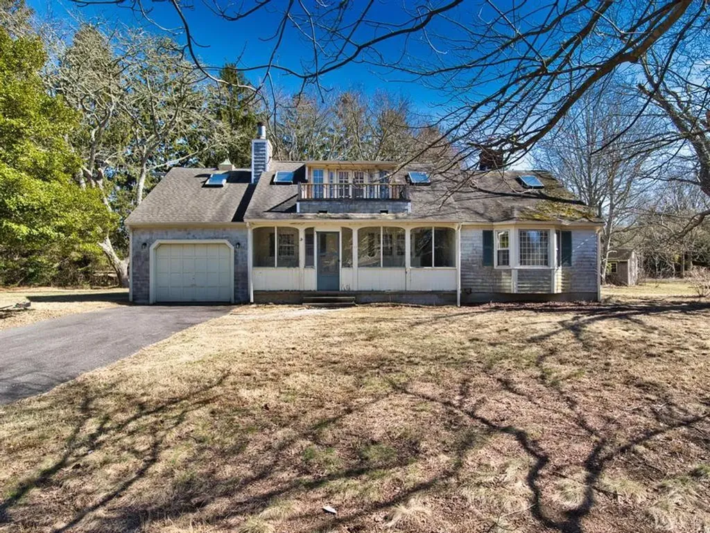 33 Bonniefield Drive Tiverton RI 02878