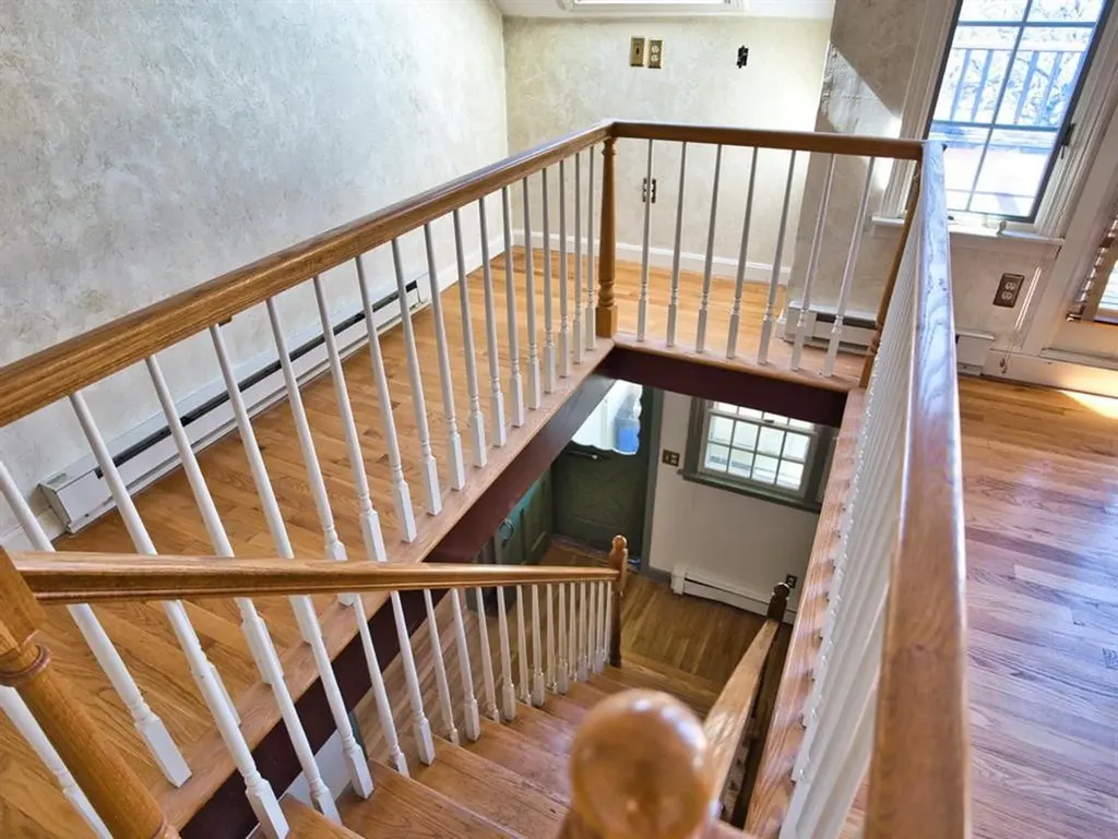 33 Bonniefield Drive Tiverton RI 02878