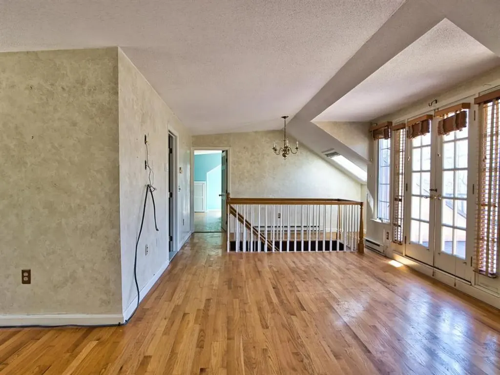 33 Bonniefield Drive Tiverton RI 02878