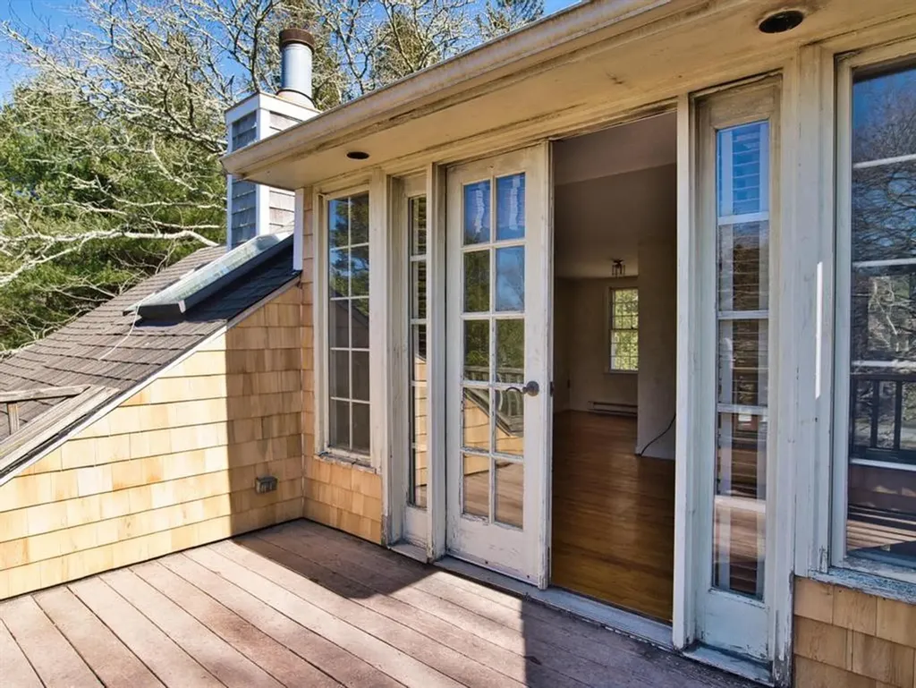 33 Bonniefield Drive Tiverton RI 02878