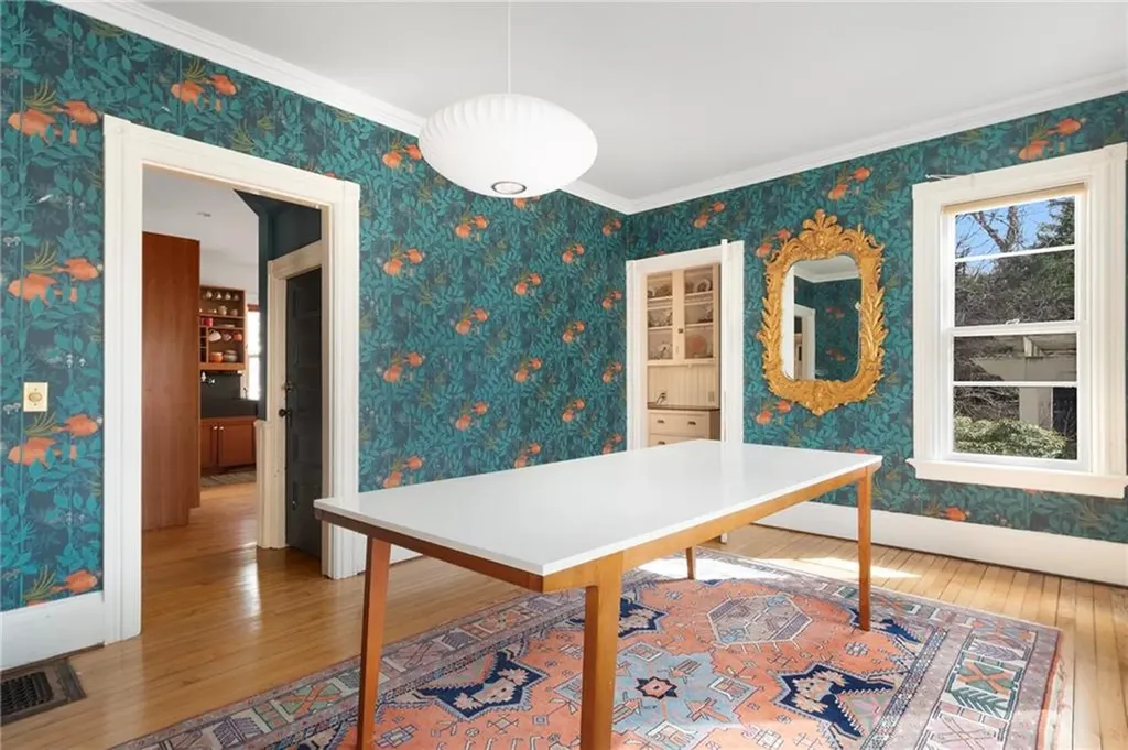 251 Olney Street Providence RI 02906