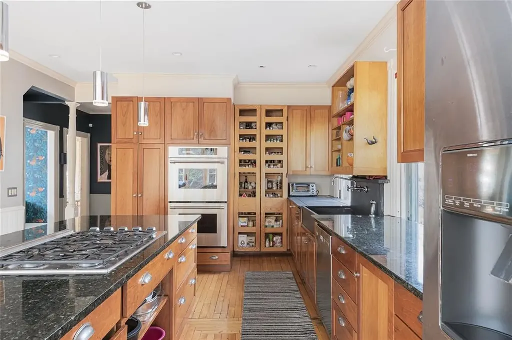 251 Olney Street Providence RI 02906