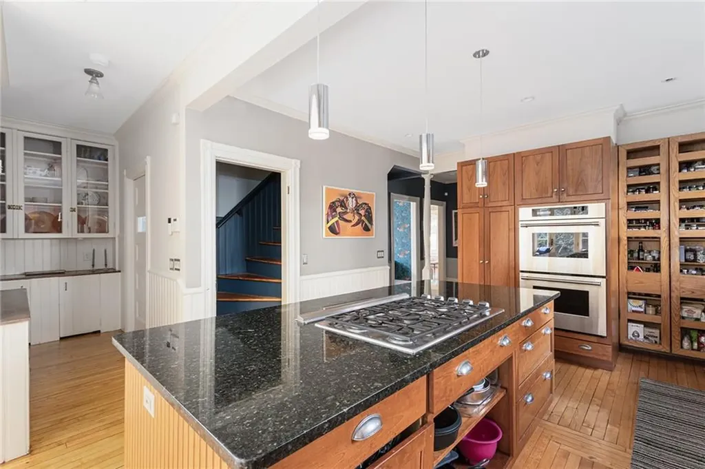 251 Olney Street Providence RI 02906