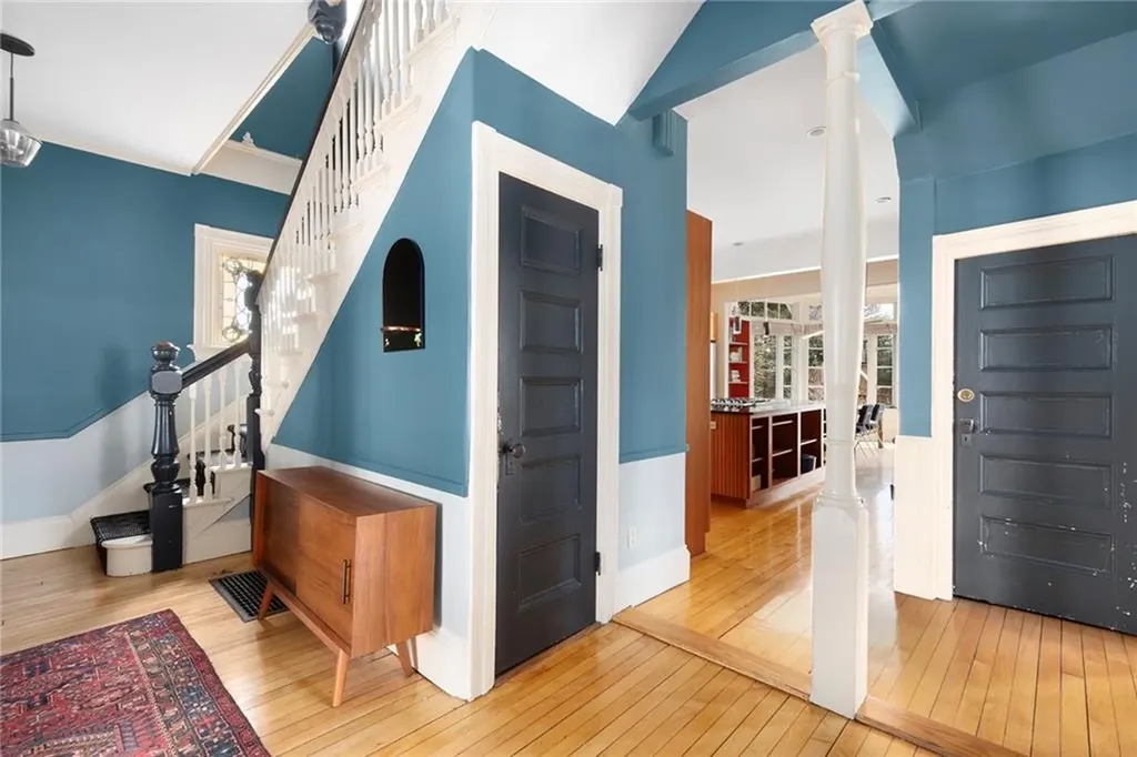 251 Olney Street Providence RI 02906