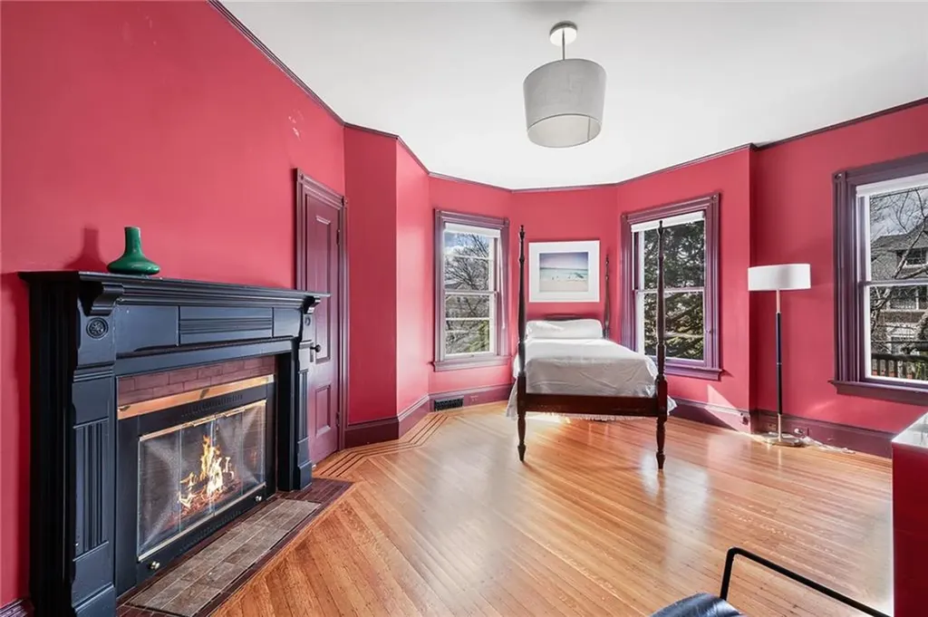 251 Olney Street Providence RI 02906