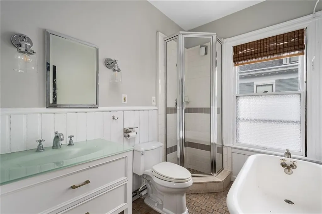 251 Olney Street Providence RI 02906