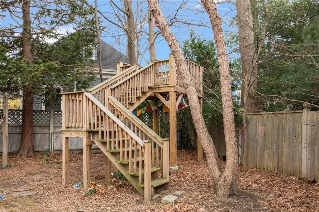 251 Olney Street Providence RI 02906