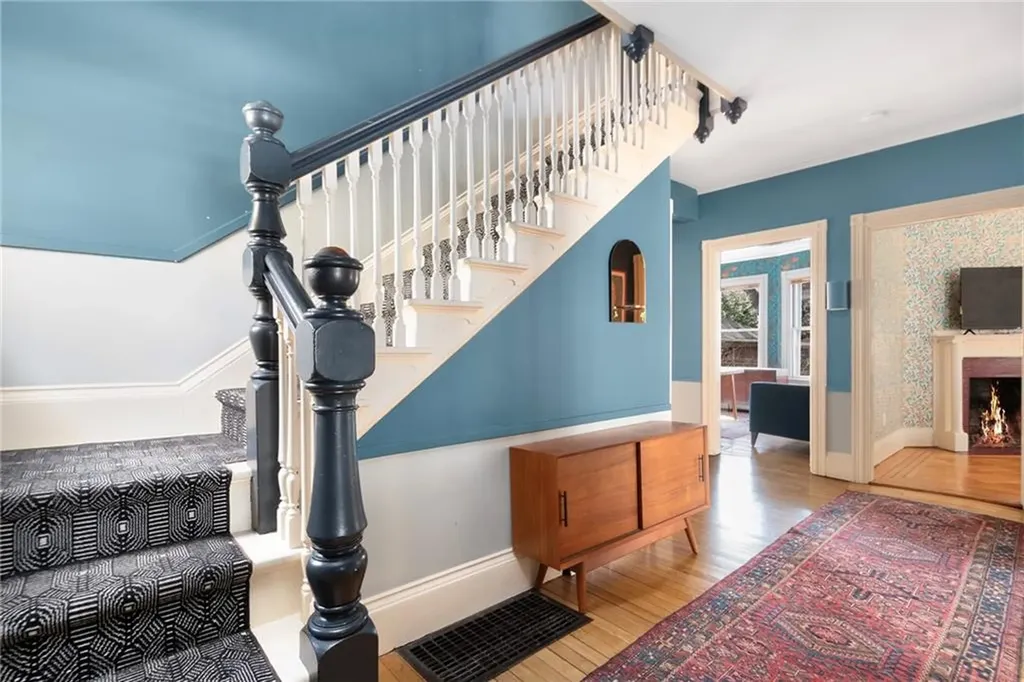 251 Olney Street Providence RI 02906