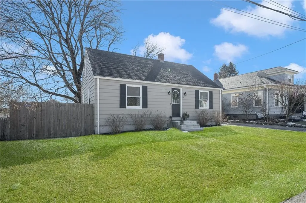 39 Homestead Avenue Johnston RI 02919