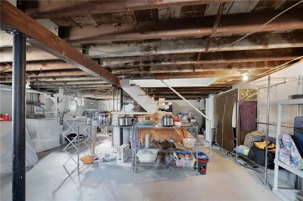 39 Homestead Avenue Johnston RI 02919