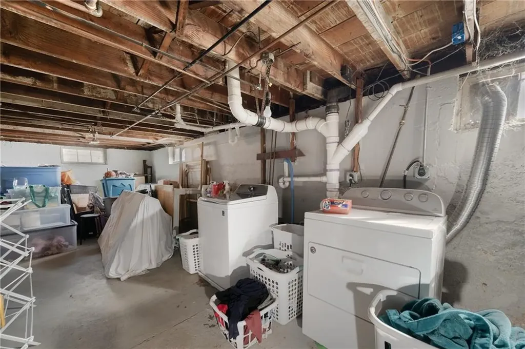 39 Homestead Avenue Johnston RI 02919