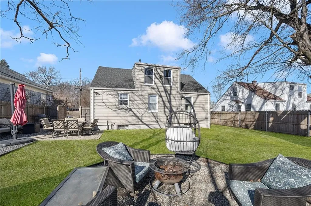 39 Homestead Avenue Johnston RI 02919
