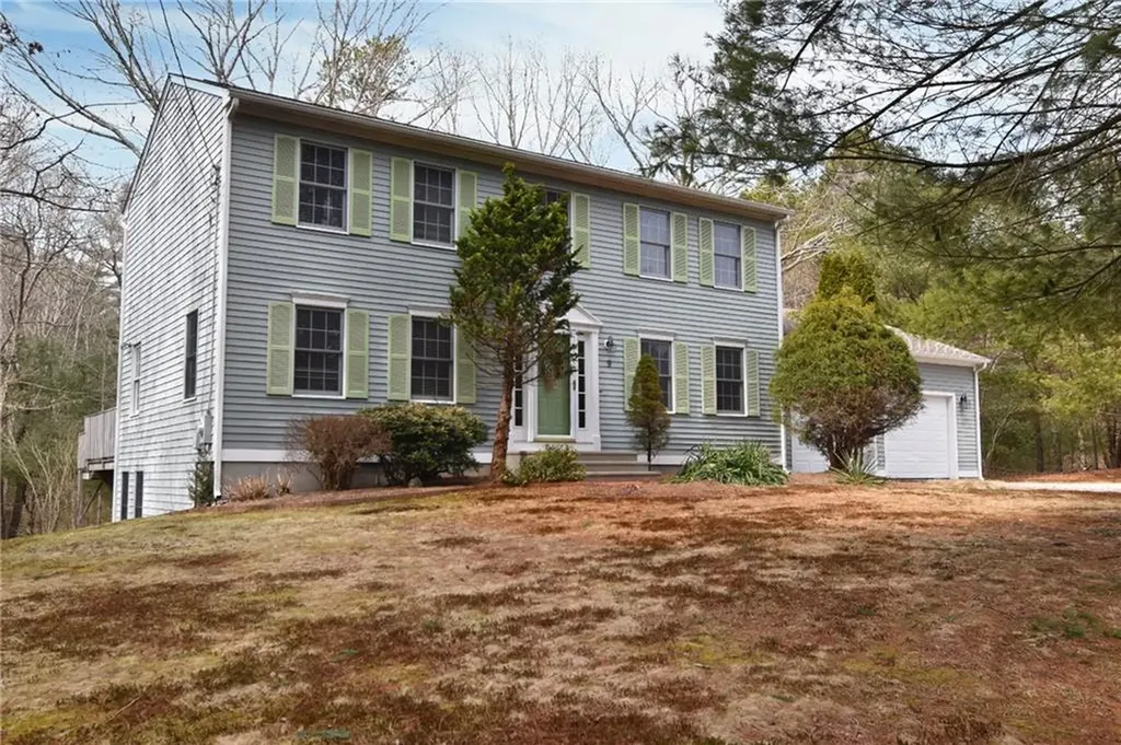 9 Beverly Ann Drive Hopkinton RI 02832