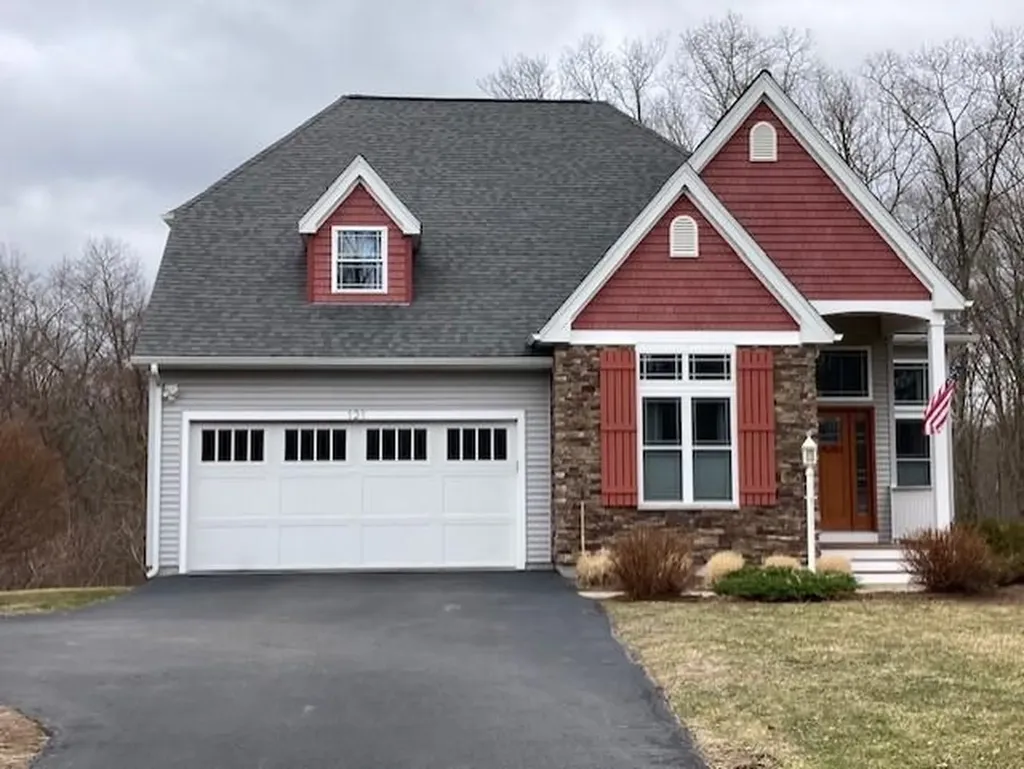 121 Little Pond County Road Cumberland RI 02864