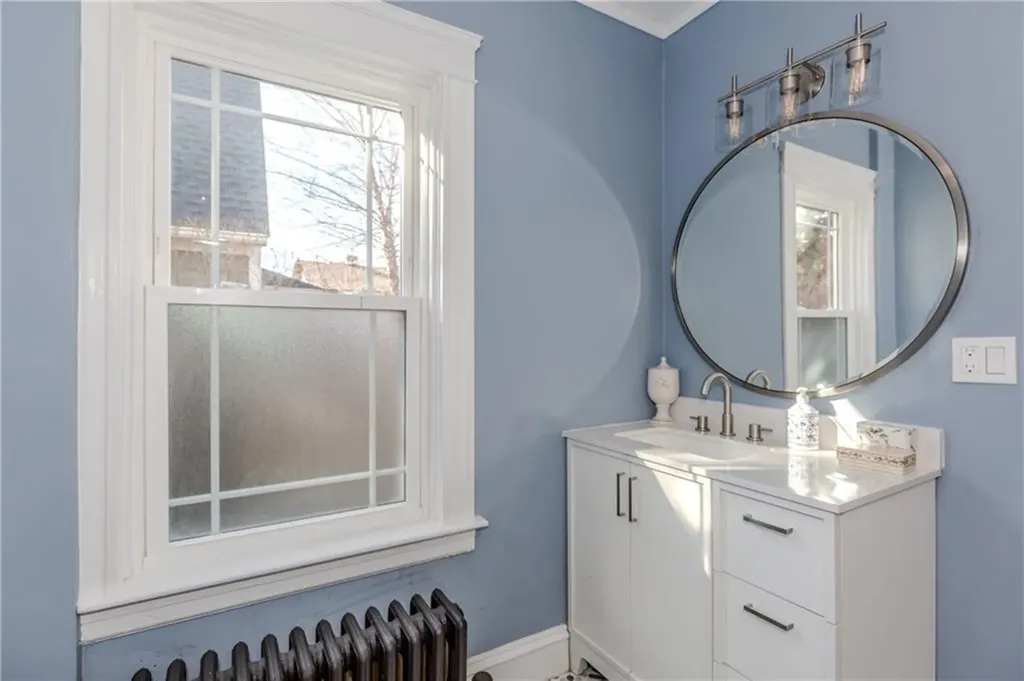 41 Hartford Place Warwick RI 02888