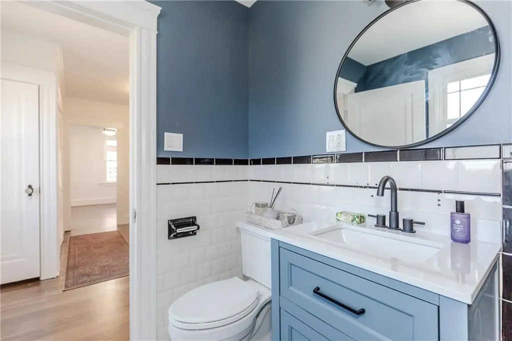 41 Hartford Place Warwick RI 02888